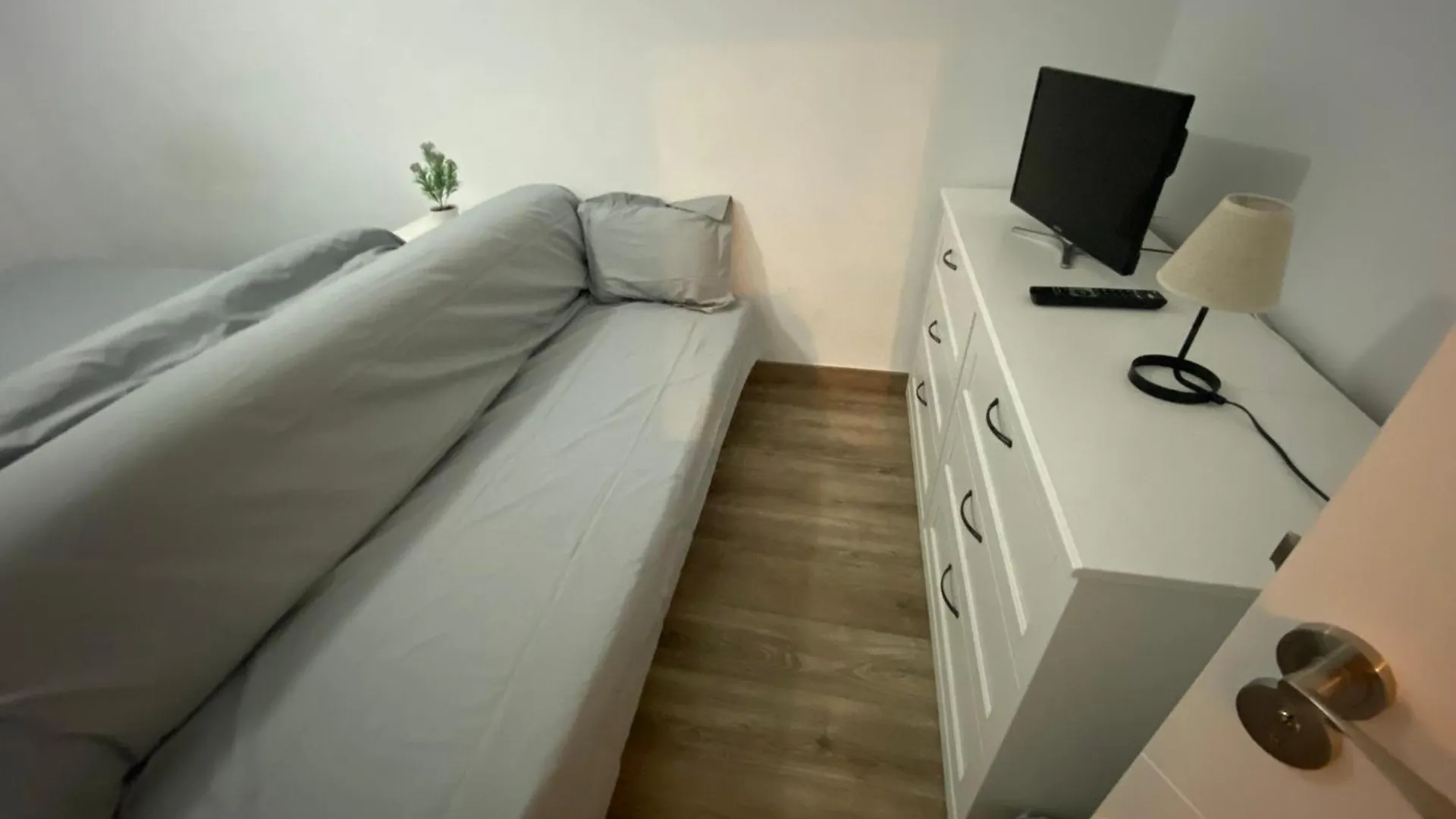 Homestay Alojamineto Cerca Aeropuerto , Habitacion O Apartamento Apartment Malaga Spain