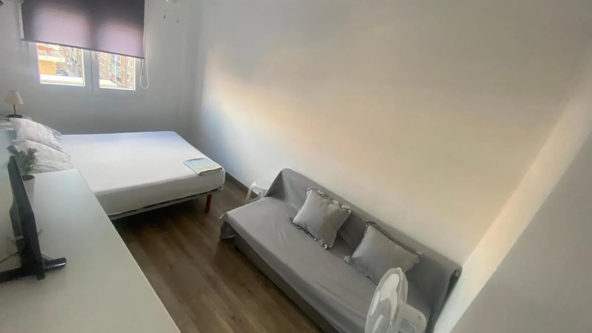 Alojamineto Cerca Aeropuerto , Habitacion O Apartamento Apartment Malaga Homestay