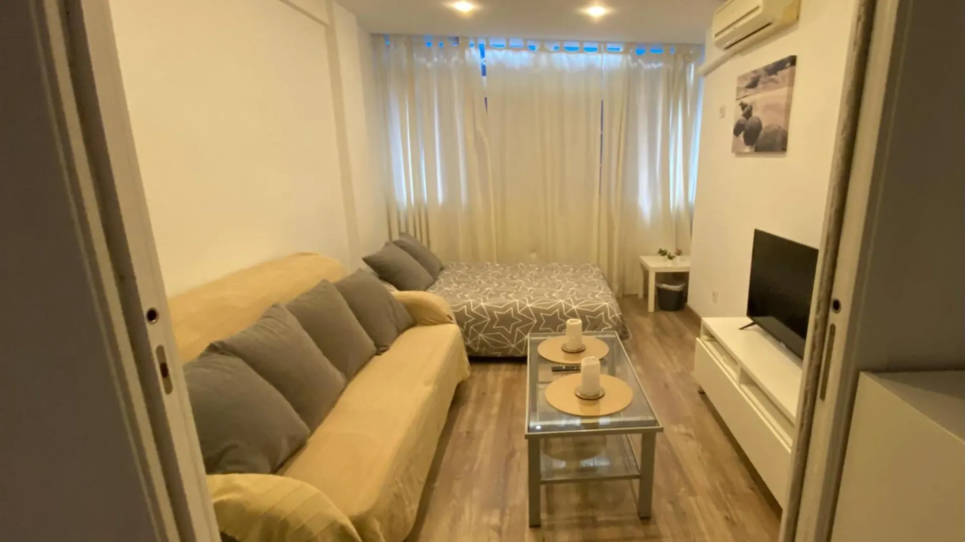Apartamento Cerca De Aeropuerto, Metro ,Bus مالقة منزل للإقامة